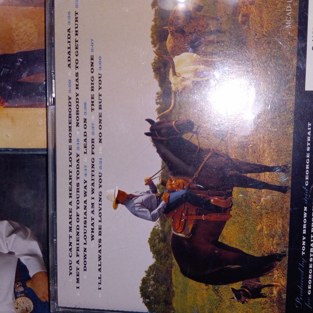 5 George Strait Cds - Picture 9 of 11